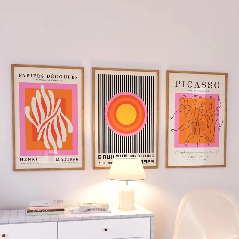 Interior Design Room - 3 Stück moderne orangefarbene Bauhaus- und